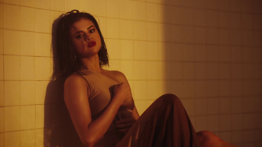 Роуз Намаюнас Мишель Уотерсон