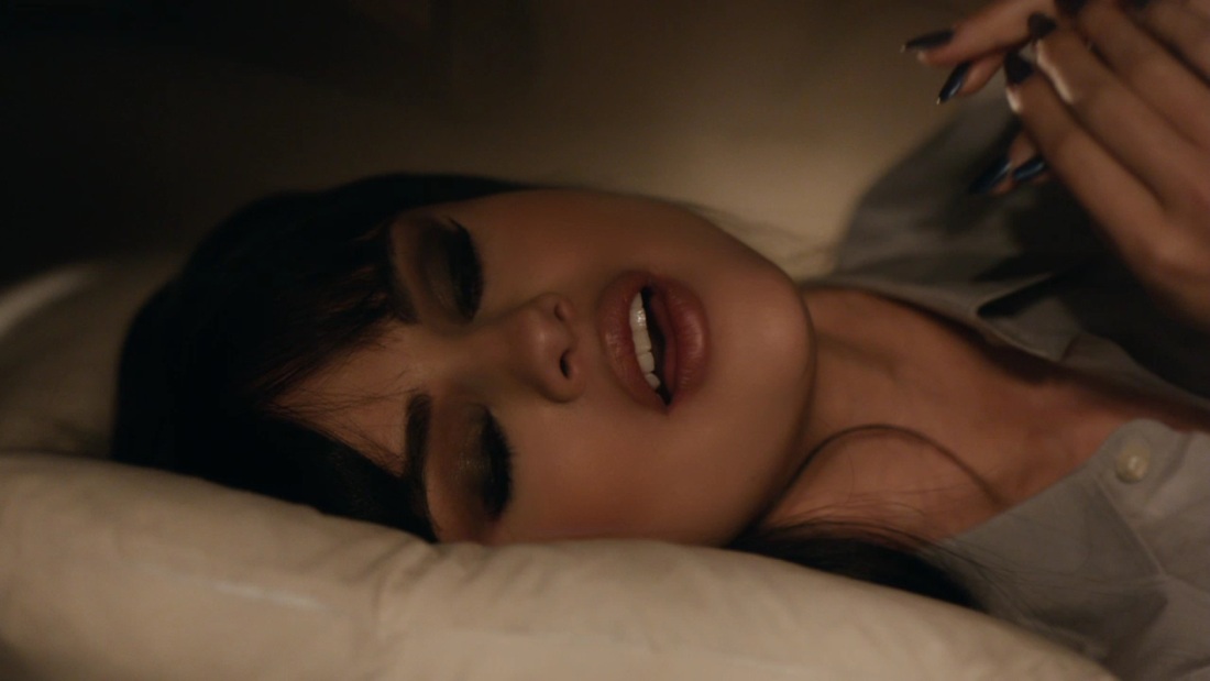 Хлоя вевриер секретарша