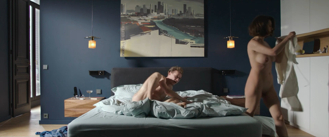 Valeria a голая раздвинула ноги