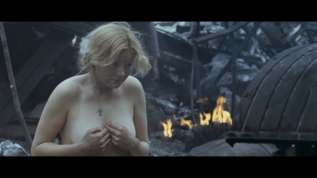 Актриса Кирстен Данст голая