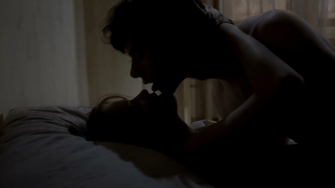 Мария Поезжаева топлес