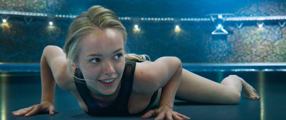 Виктория Агалакова в купальнике