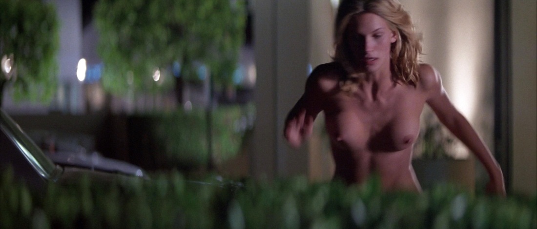 Наташа Хенстридж особь голая