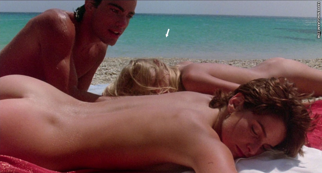 Валери Кеннессен голая