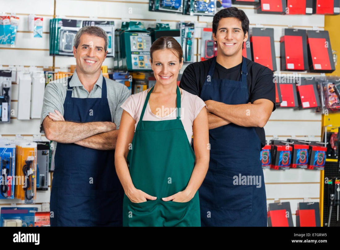 Продавец строительных материалов