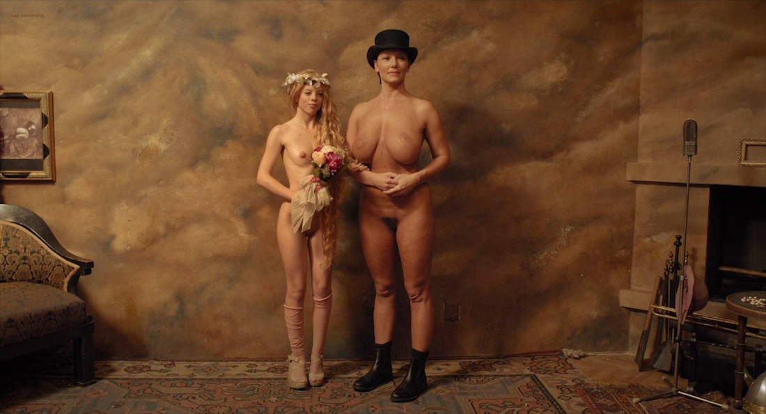 Елена Сафонова обнаженка