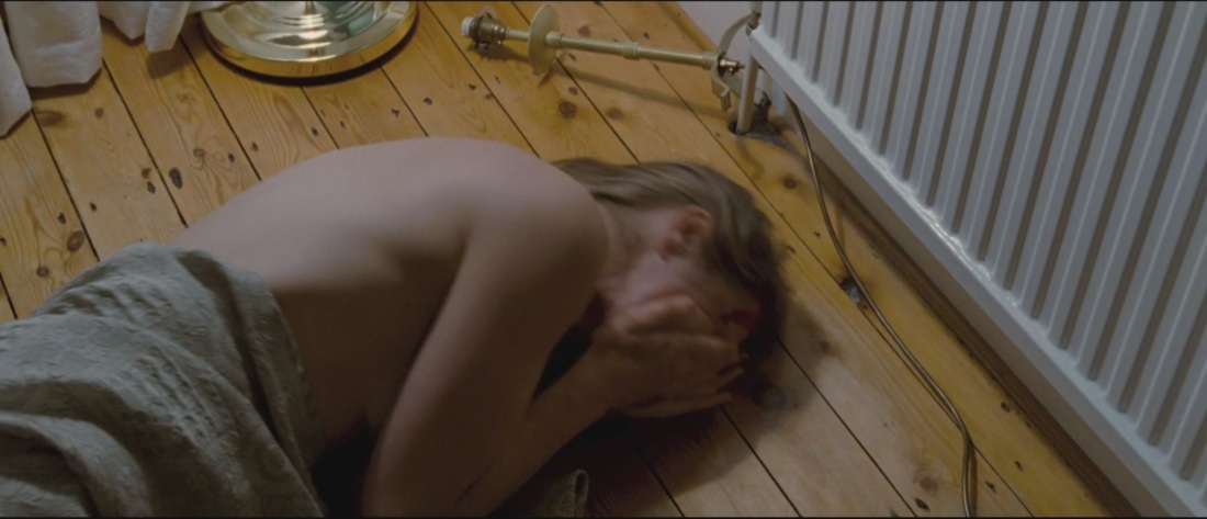 Bleyk_Bartelli голая в кровати