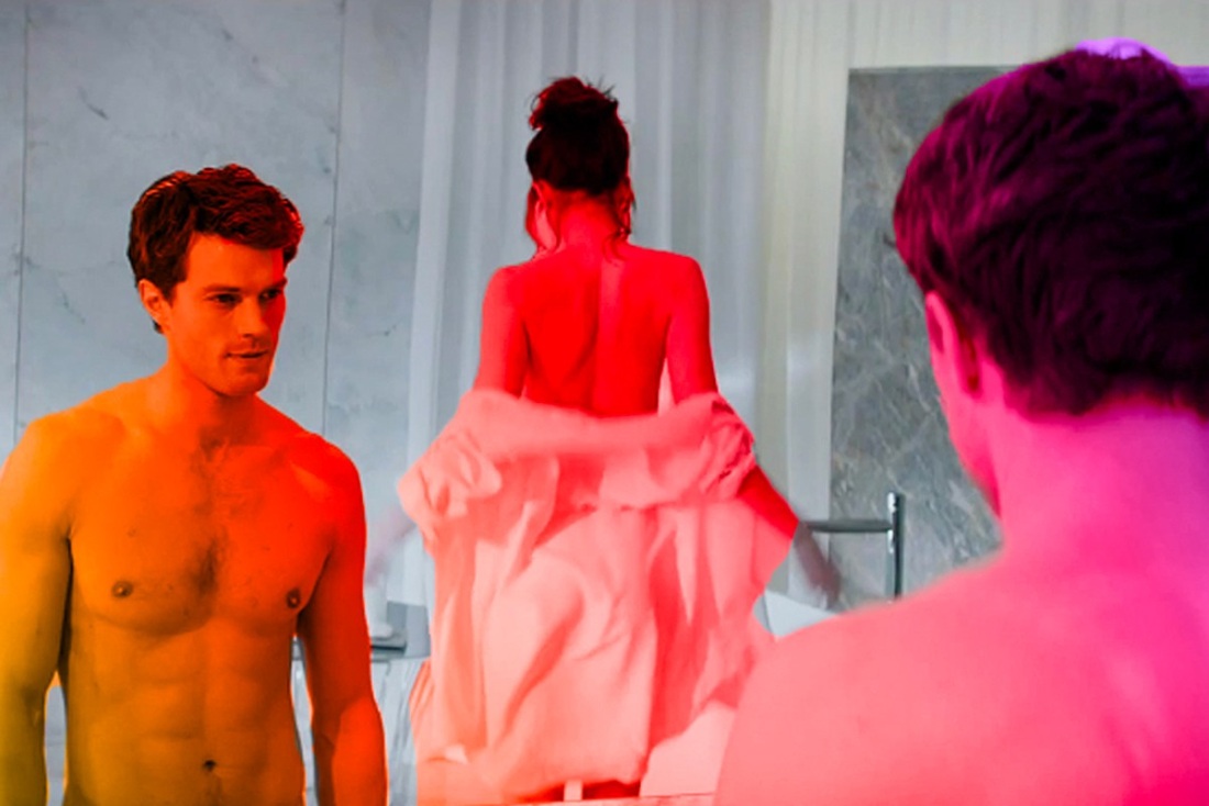 Келли Брук трое на острове