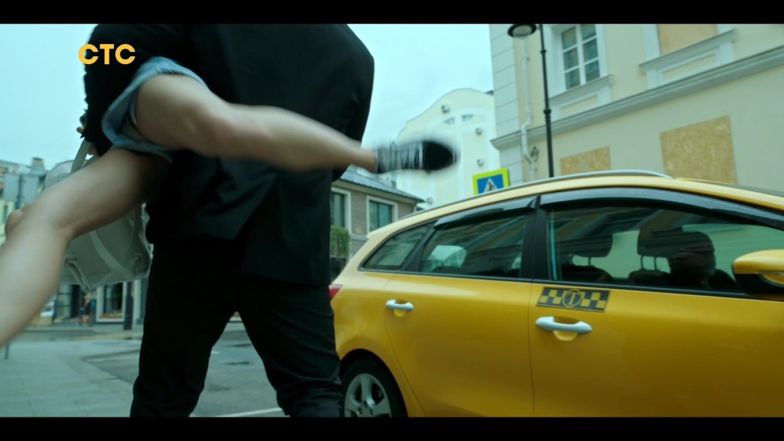 Джеймс Броссман лижет блондинке