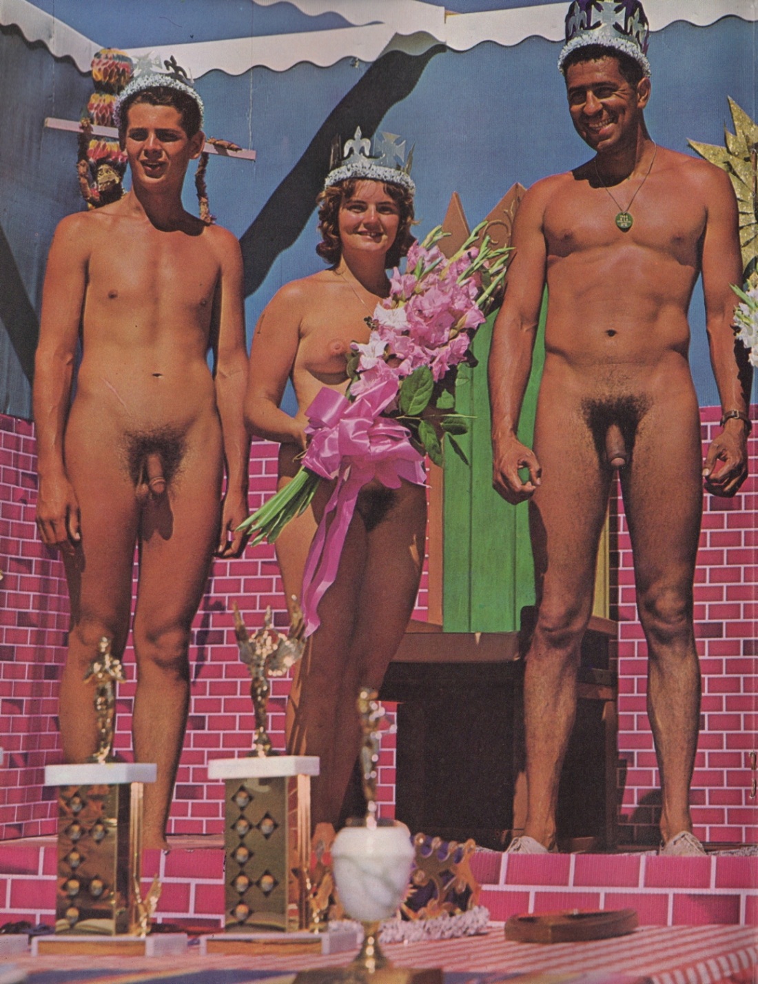 Голые бабы и мужики ретро