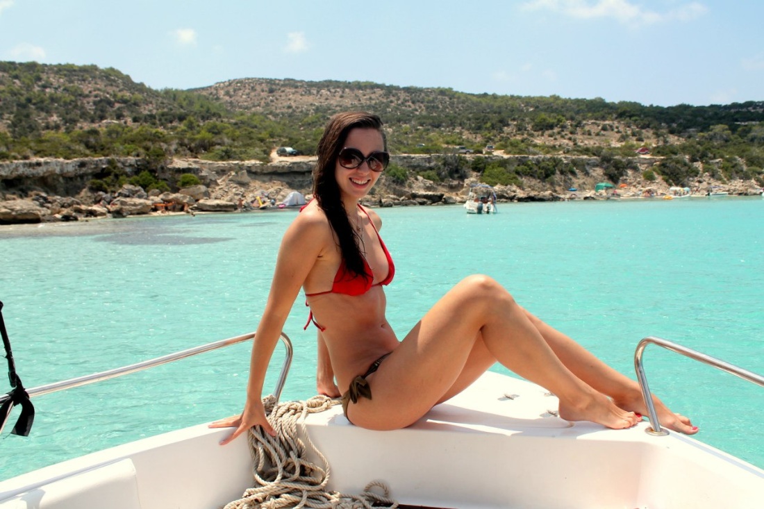 Мишина Ксения актриса в купальниках