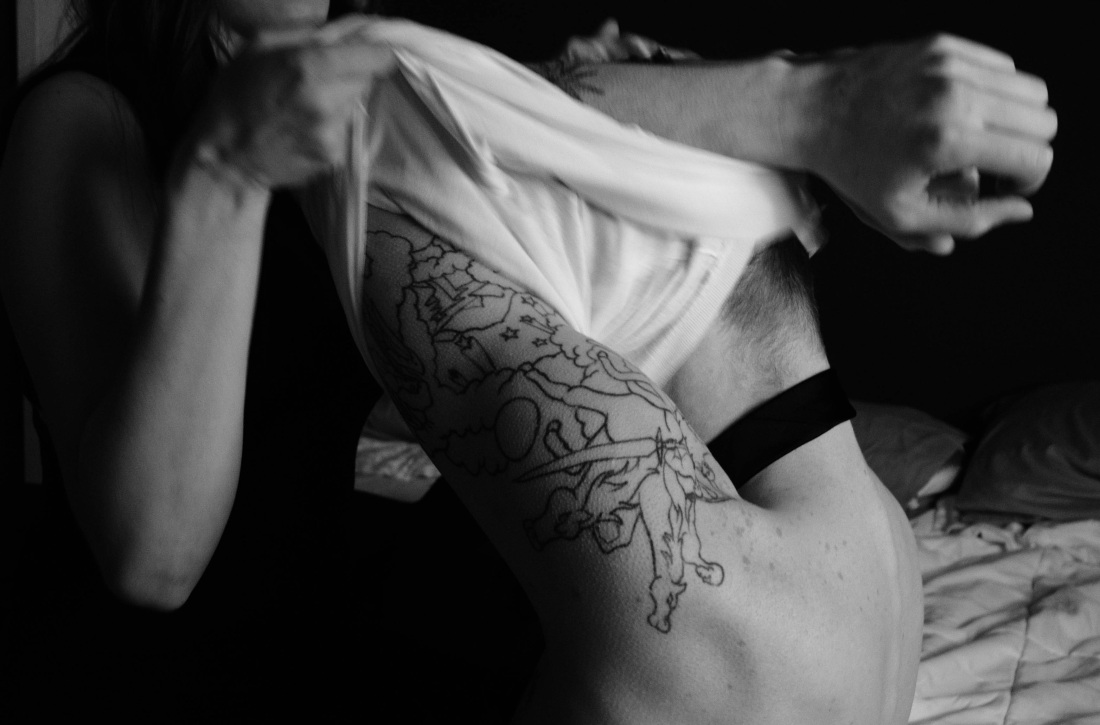 Тату чб на теле