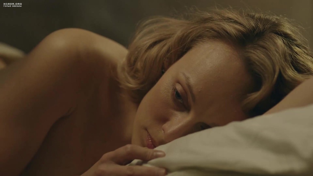 Ольга Ломоносова обнажилась