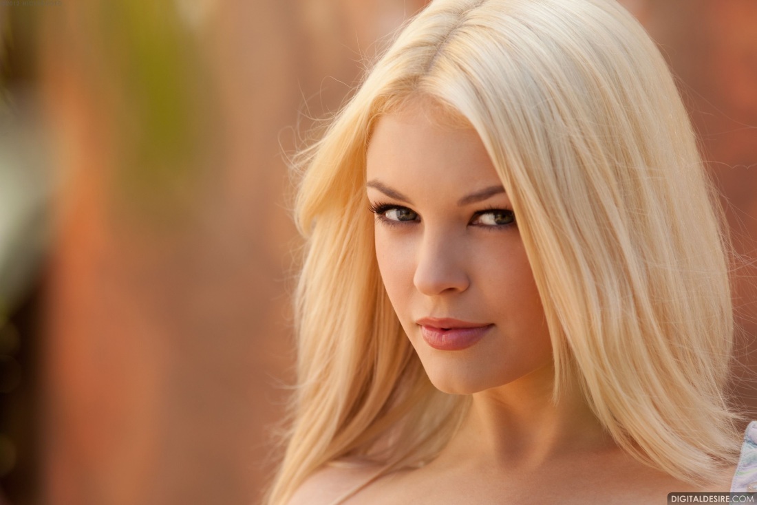 Бри Дэниелс модель