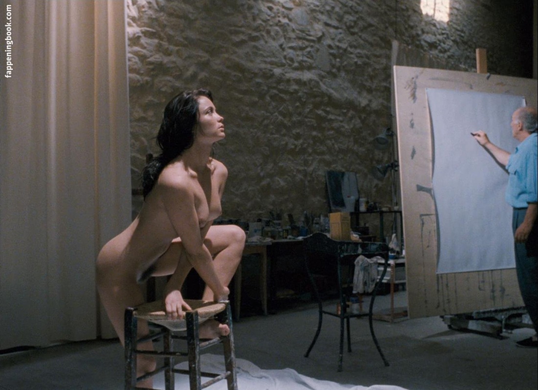 Актриса Эммануэль Беар ню