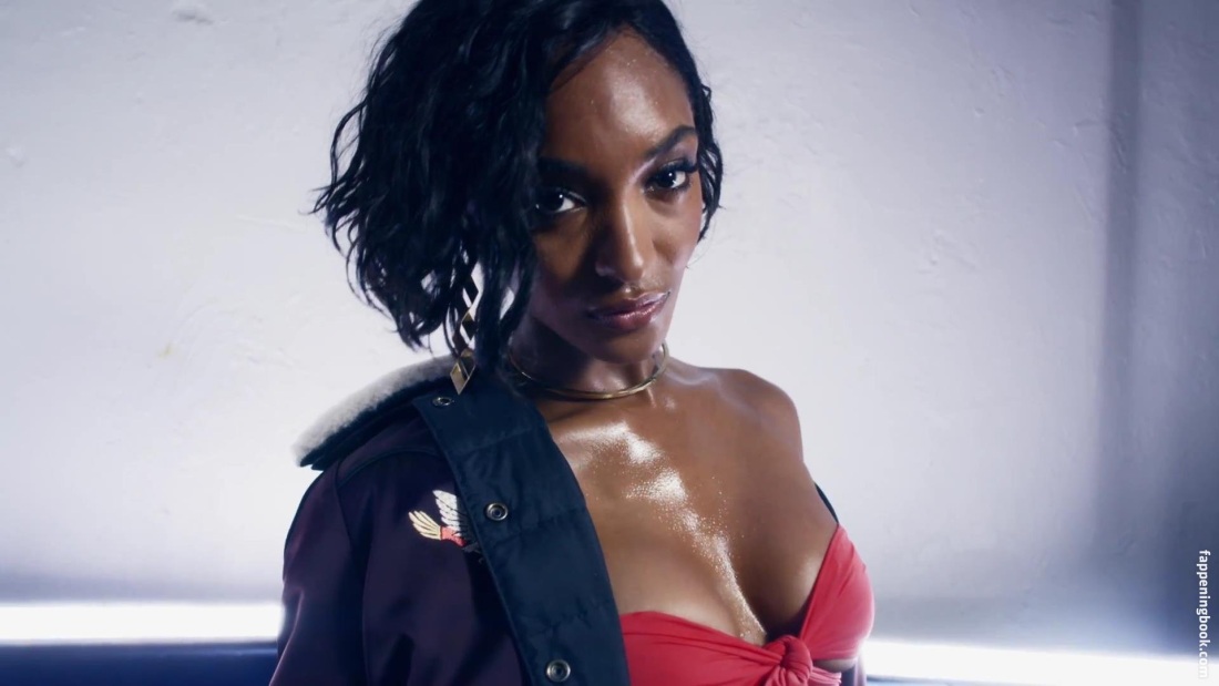 Франческа Лукасик голая