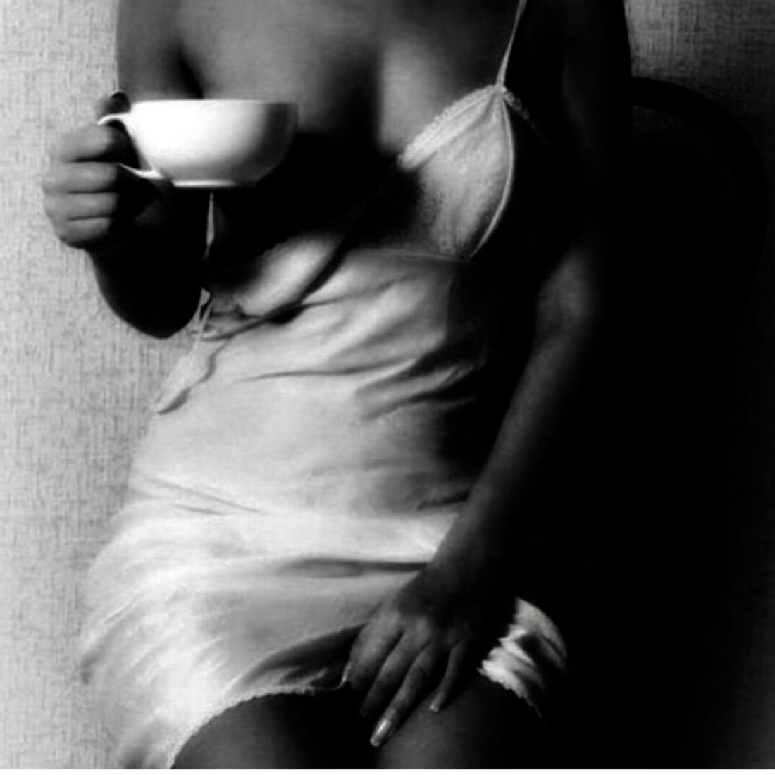 Кофе на женском теле