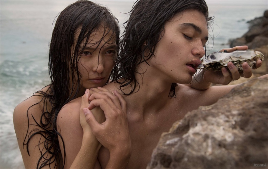 Модель Courtney Nikole сиськи