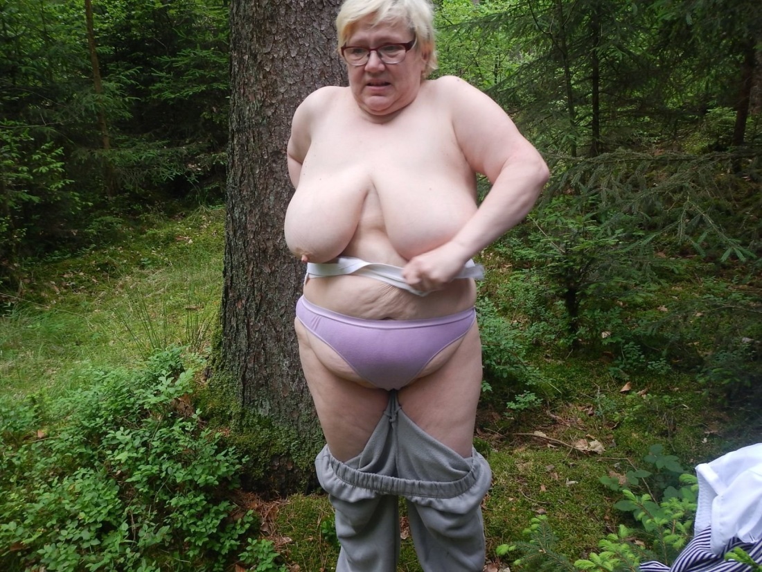 Бабушки с огромными сиськами