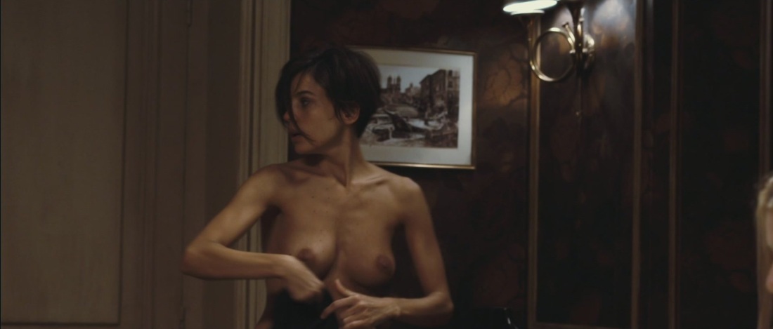 Наташа Яровенко nude комната в Риме