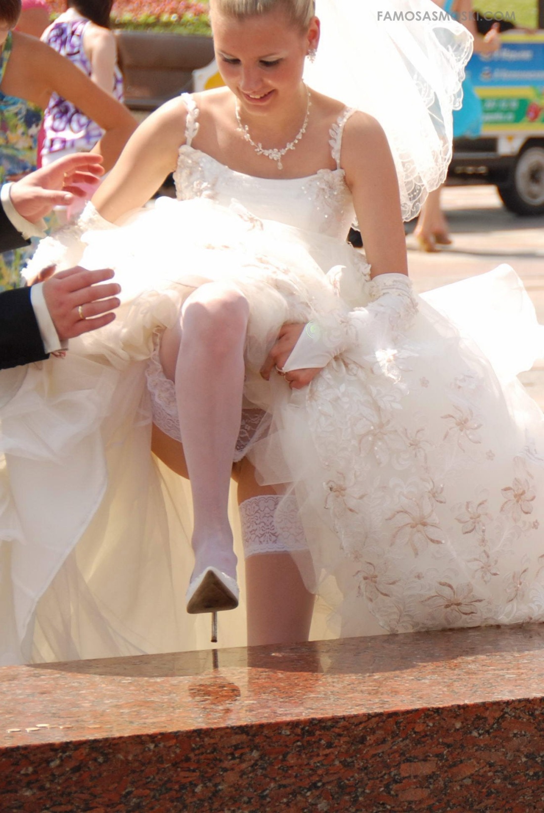 Невесты без одежды