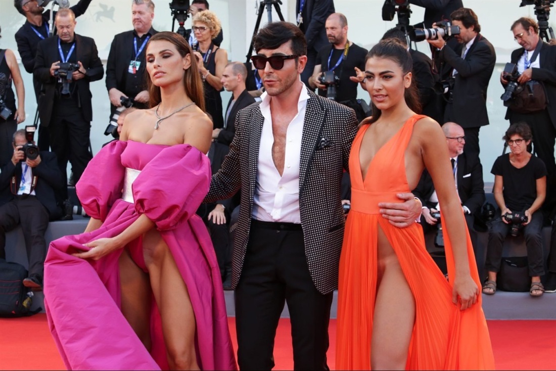 Джой Корриган на красной дорожке