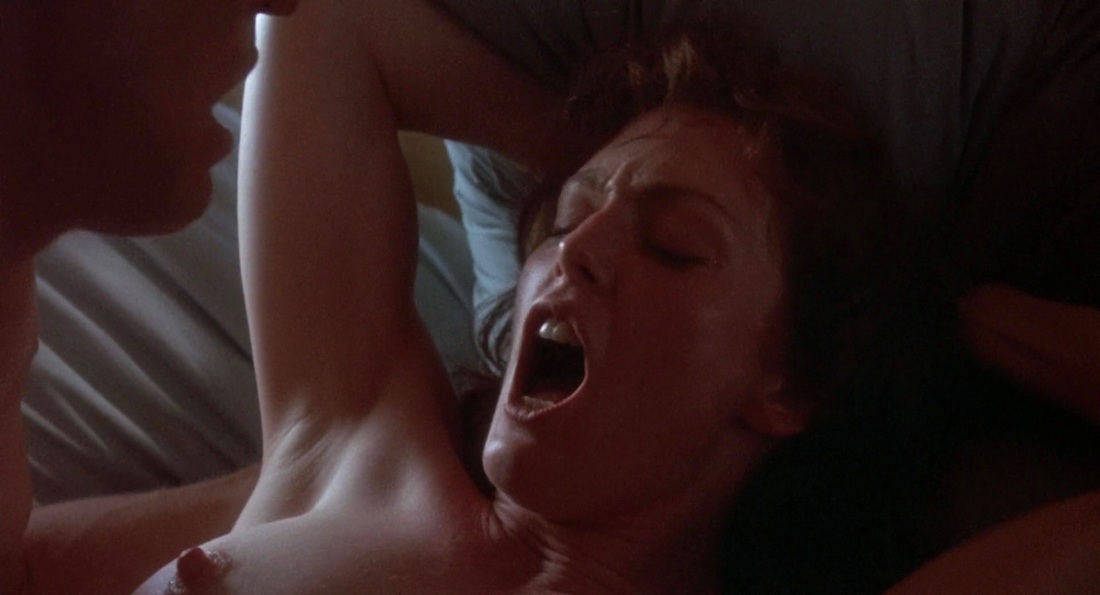 Джулианна Мур лесбийская сцена ИФ