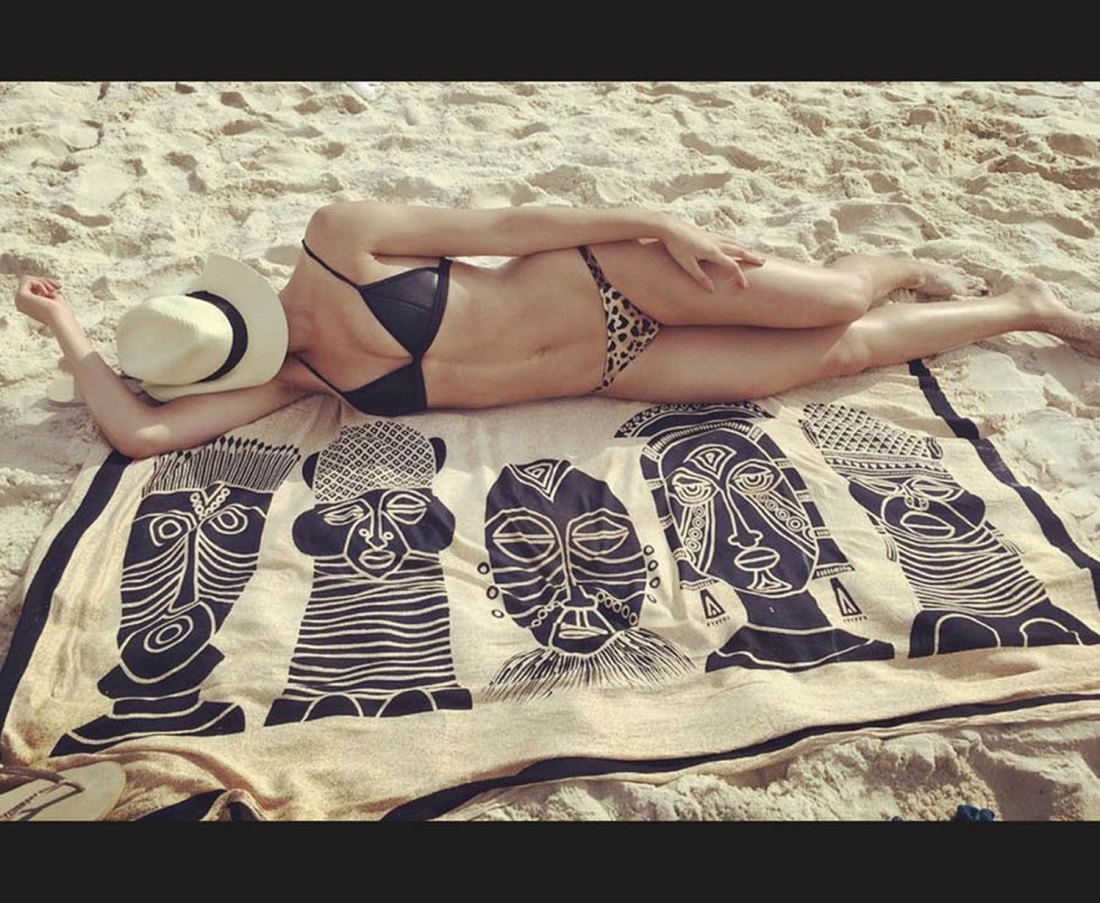 Вирджиния Джонсон Лиззи Каплан нагая