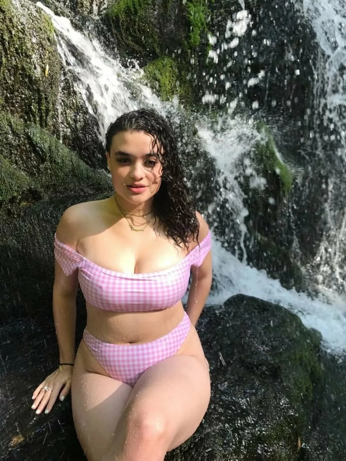 Безобразно толстые проститутки.