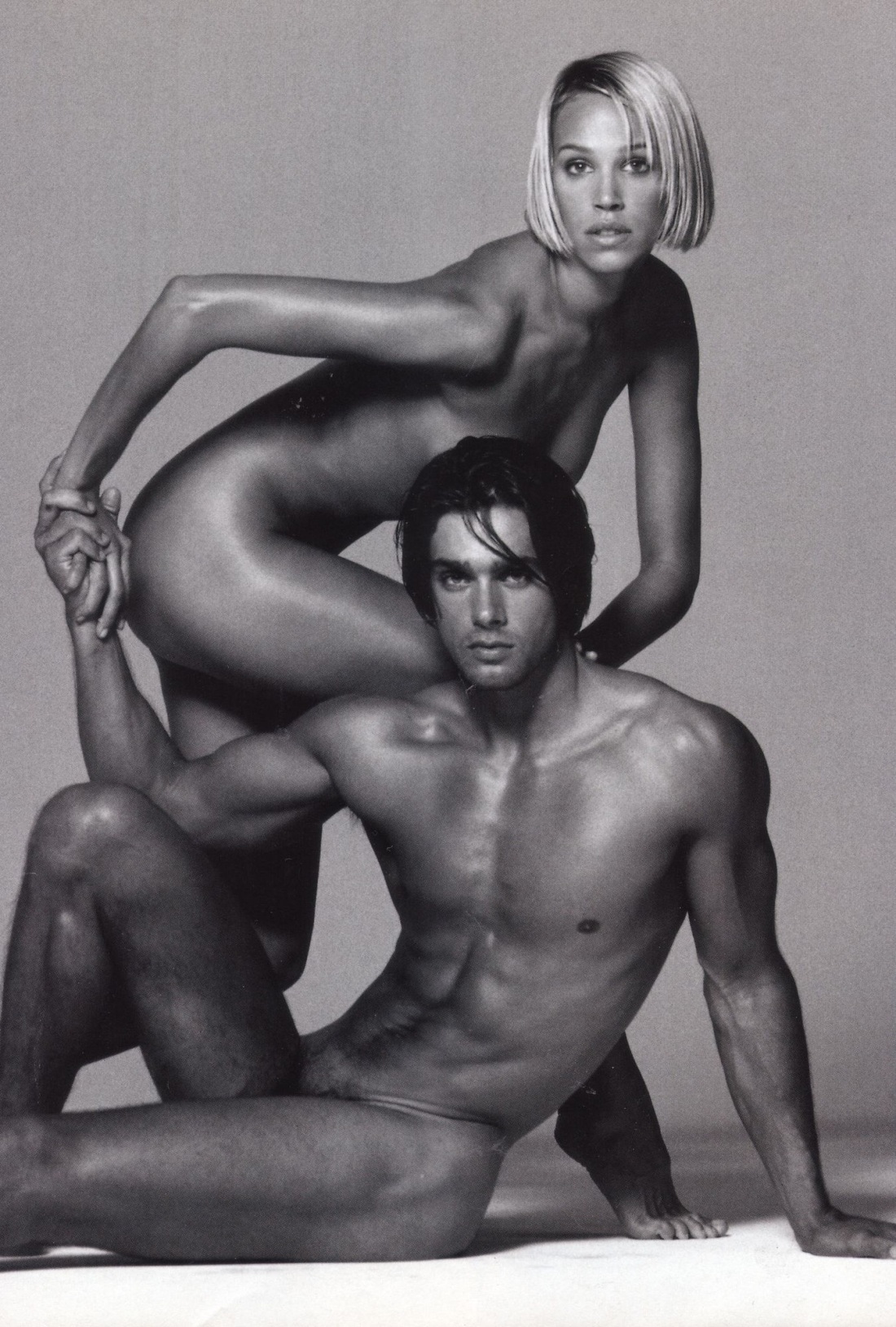 Эмма сьоберг обнаженка