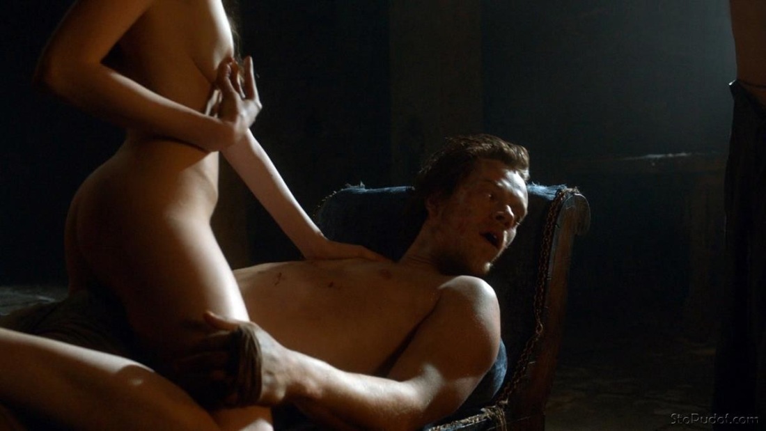 Шарлотта Хоуп Charlotte hope ню