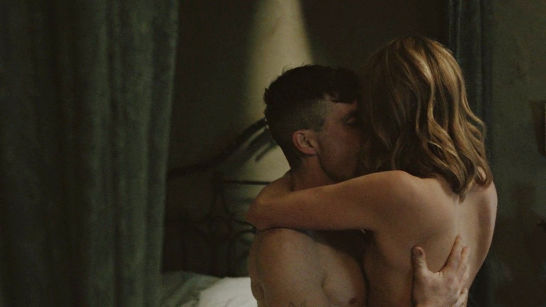 Андреа Райзборо топлес