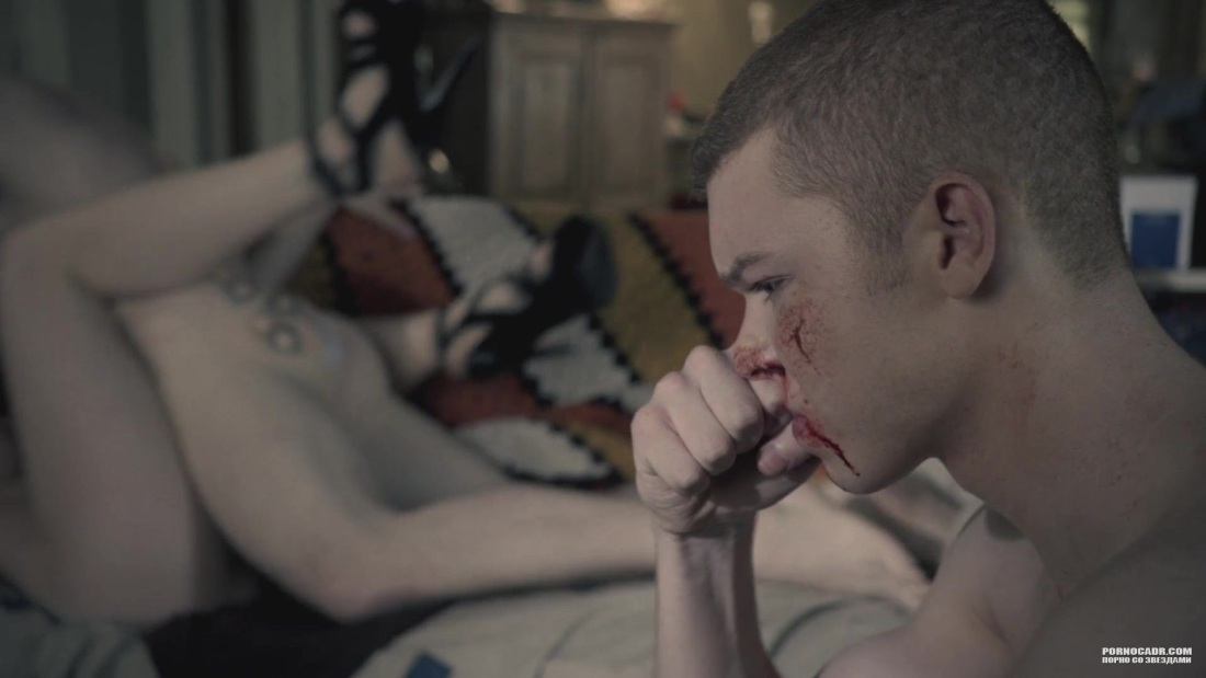 Эротические сцены с Камерон Монахэн в сериале бесстыжие