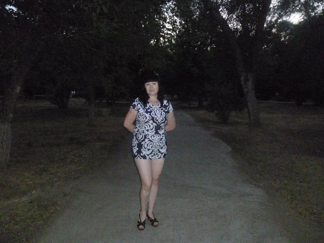 Келли Моран плюс сайз в пеньюаре