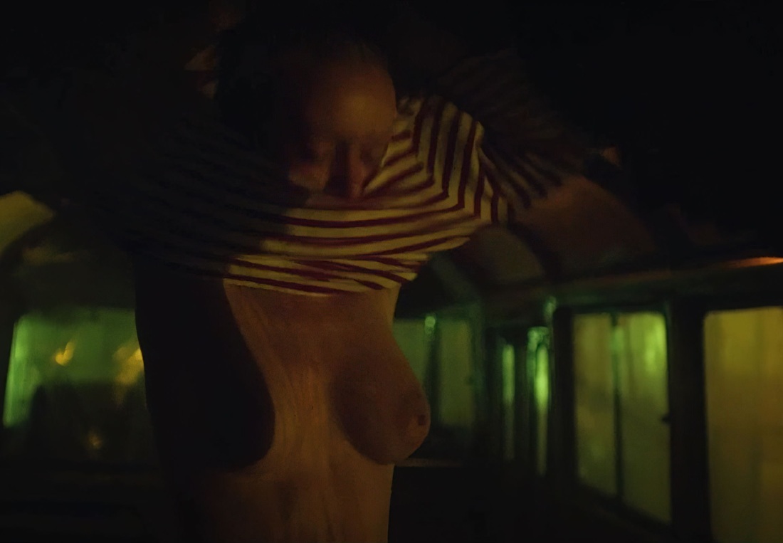 Виктория Агалакова эпидемия ню