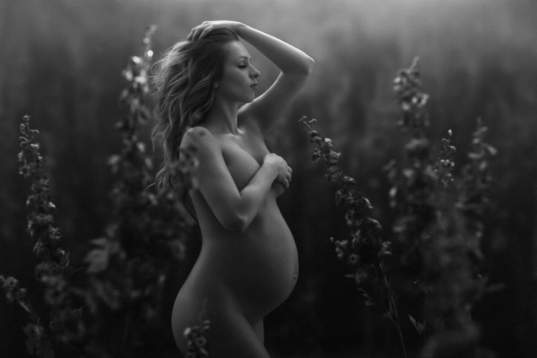 Даниэль Делауней pregnant nude