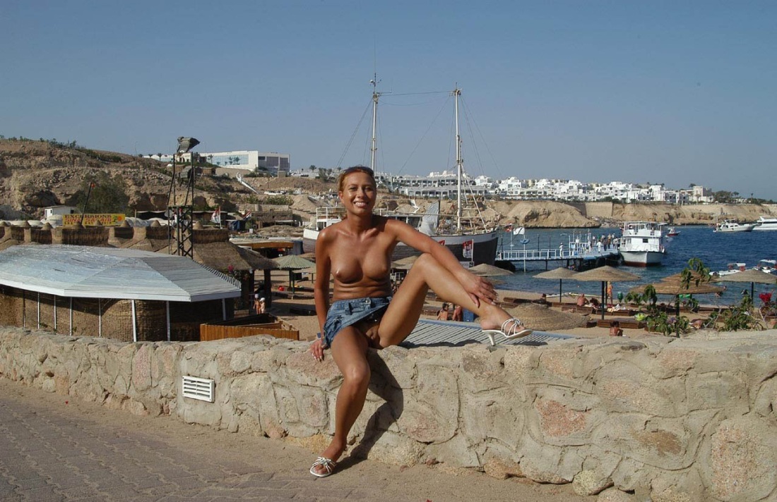 Частное в Египте топлесс