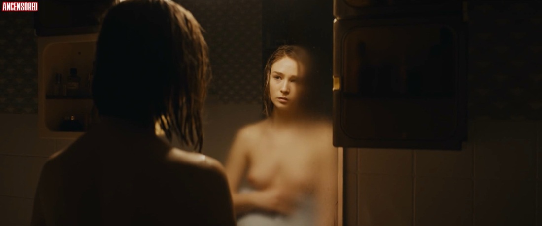 Грета Софи Шмидт голая