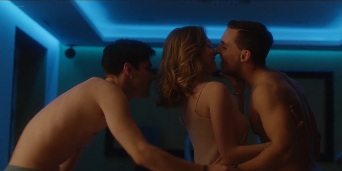 Голая Йозефин Асплунд голая