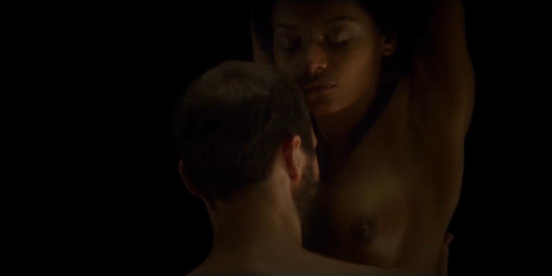 София Майлс голая Изольда