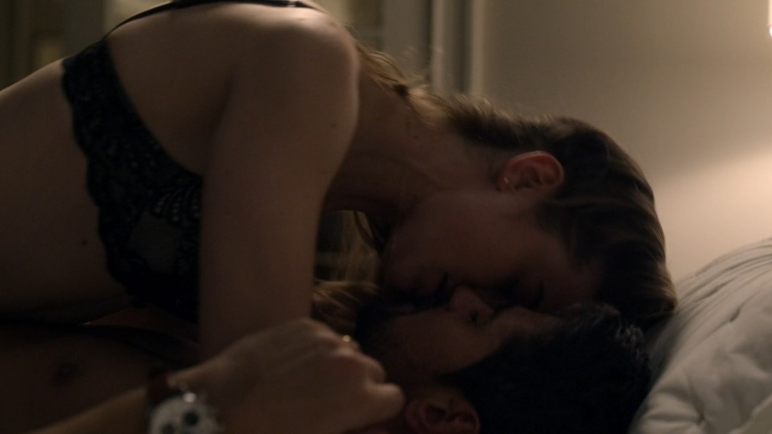 Мелисса Баррера сиськи