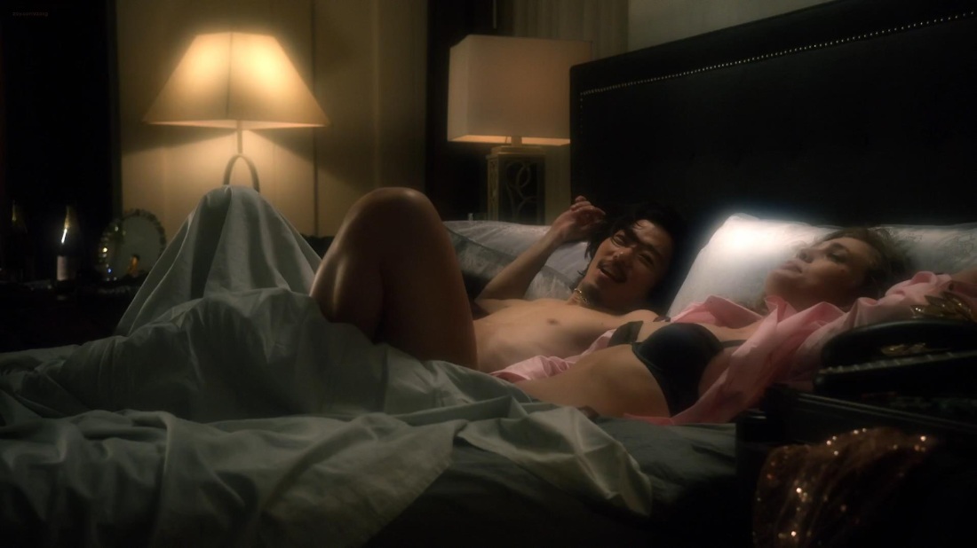 Мелисса Роксбург голая