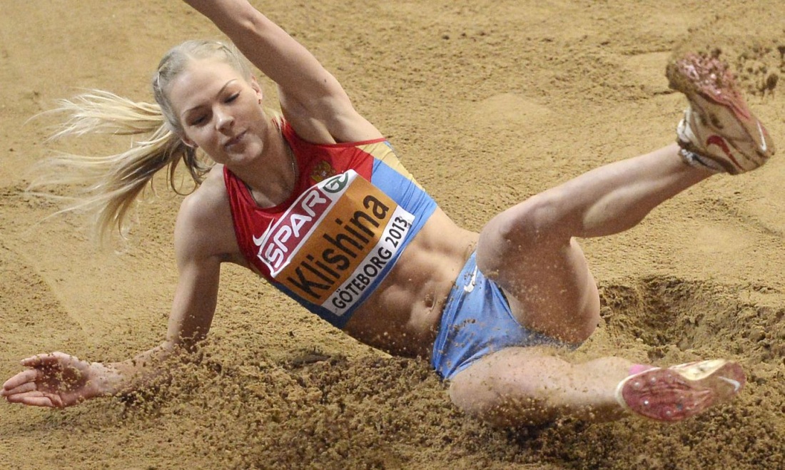 Дарья Клишина попа