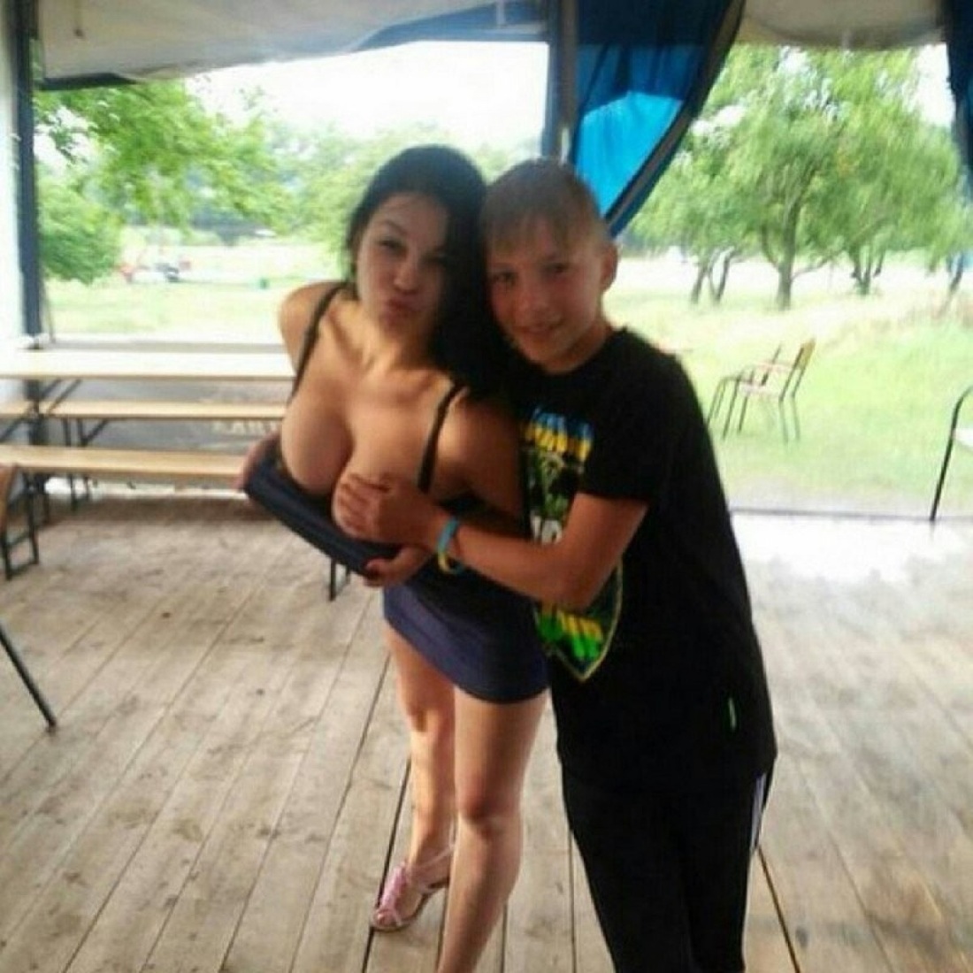 Странные ню из соцсетей