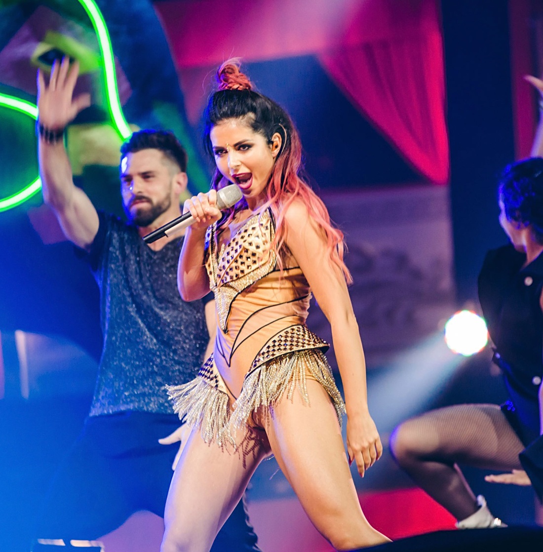 Без трусов на вечер нке