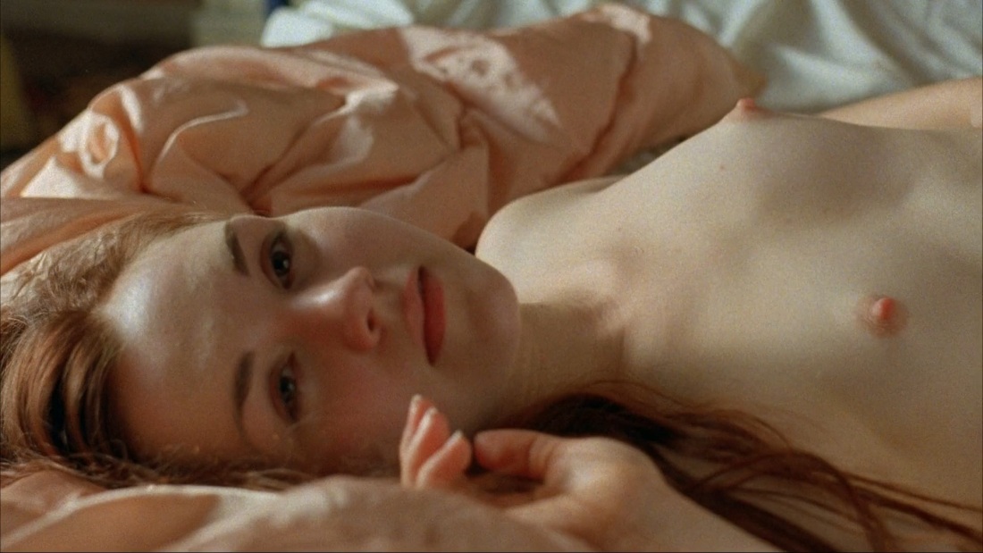 Эван Рэйчел Вуд сиськи