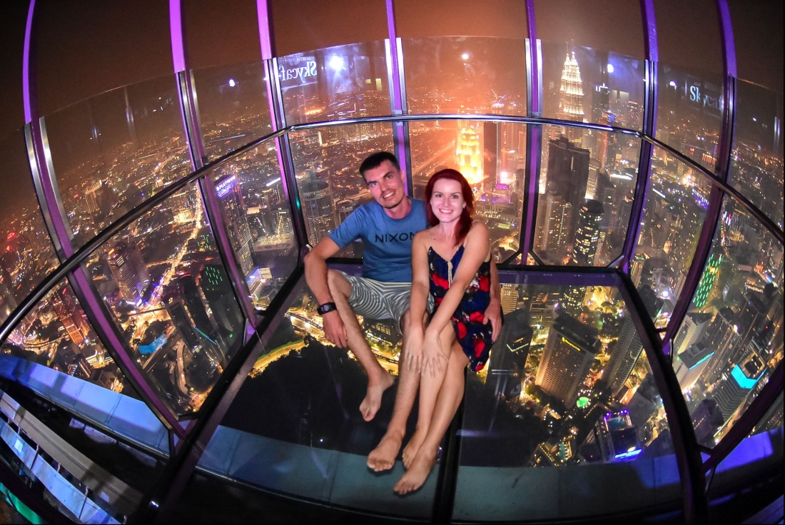 Анал стоя девушки вид снизу