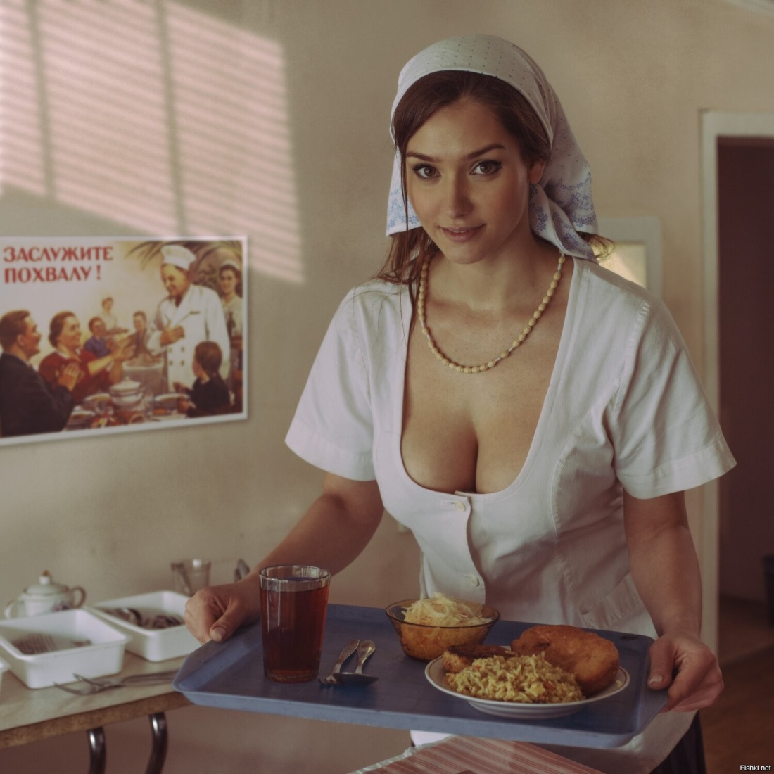 Девушки в плацкартном вагоне