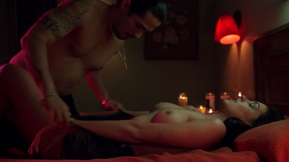 Энн Хэтэуэй эротические сцены