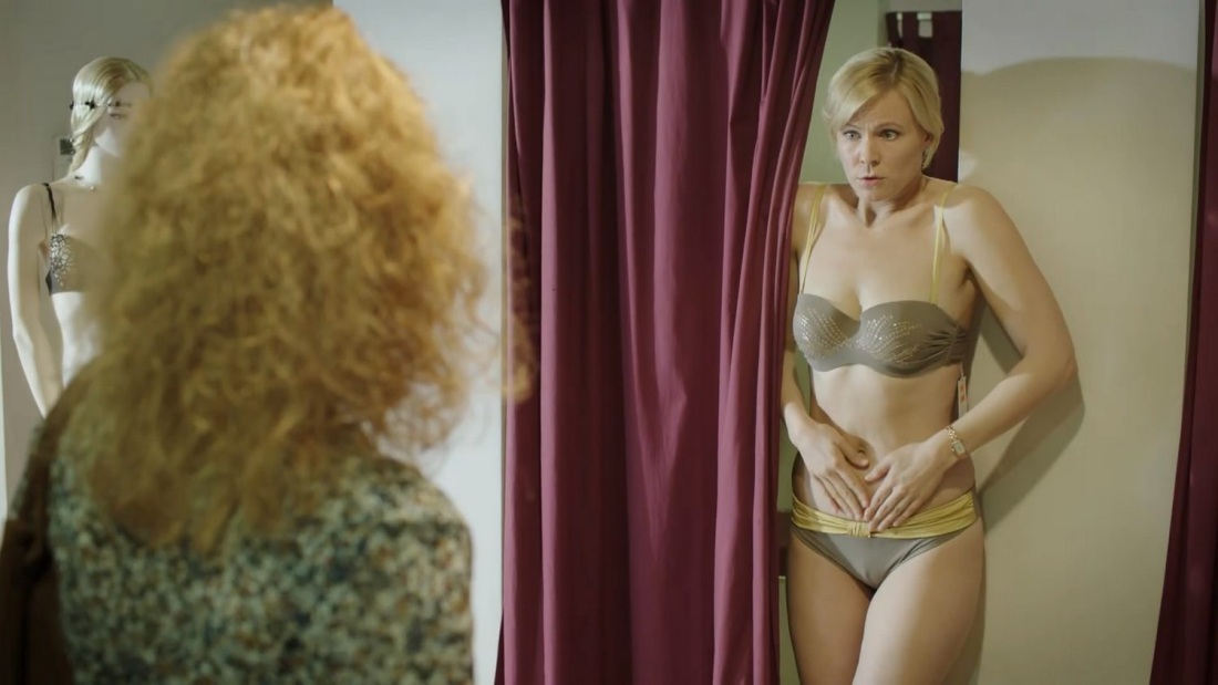 Elena Boschi в купальнике